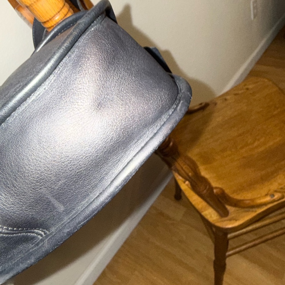 Vintage Coach Post Pouch - Picture 3 of 4